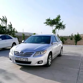 Toyota Camry 2011