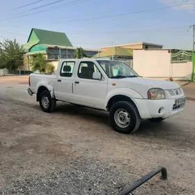 Nissan NV2500 2007