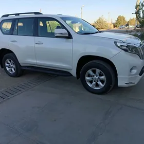 Toyota Land Cruiser Prado 2010