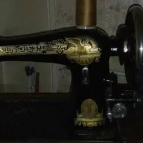 Машинка швейная немецкая