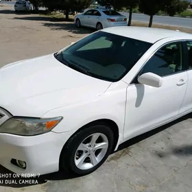 Toyota Camry 2010