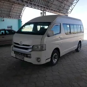 Toyota Hiace 2008