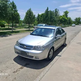 Daewoo Lacetti 2011