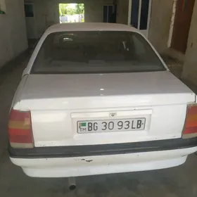 Opel Omega 1990