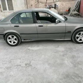 BMW 320 1993