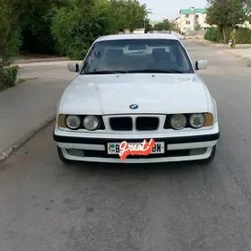 BMW 525 1990