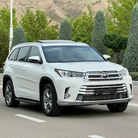 Toyota Highlander 2019