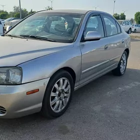 Hyundai Elantra 2001