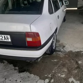 Opel Vectra 1990