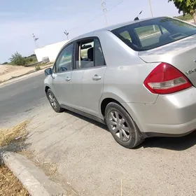 Nissan Versa 2008