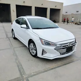 Hyundai Elantra 2020