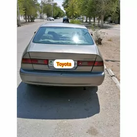 Toyota Camry 1997