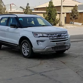 Ford Explorer 2019