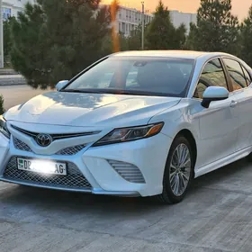 Toyota Camry 2018