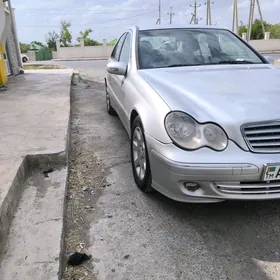 Mercedes-Benz C250 2004