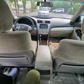 Toyota Camry 2010