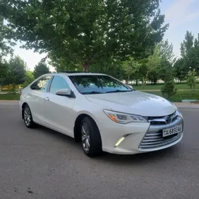 Toyota Camry 2017