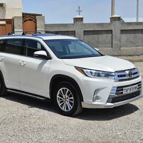 Toyota Highlander 2018