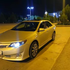 Toyota Camry 2011