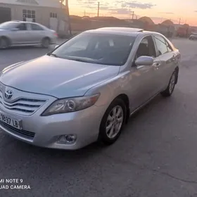 Toyota Camry 2011