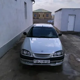 Toyota Avensis 1998