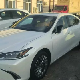 Lexus ES 350 2020