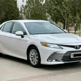 Toyota Camry 2020