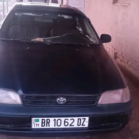 Toyota Carina 1995