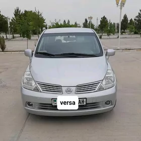 Nissan Versa 2010