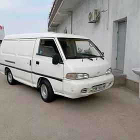 Hyundai H100 2000