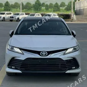 Toyota Camry 2023