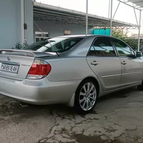 Toyota Camry 2005