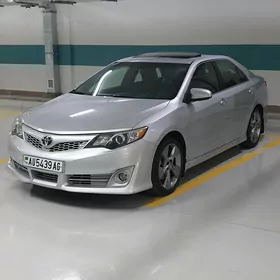 Toyota Camry 2012