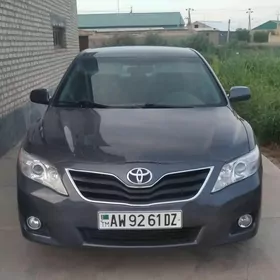 Toyota Camry 2010