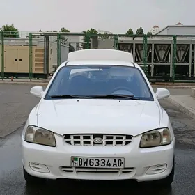 Hyundai Accent 2000