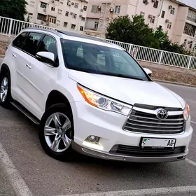 Toyota Highlander 2016