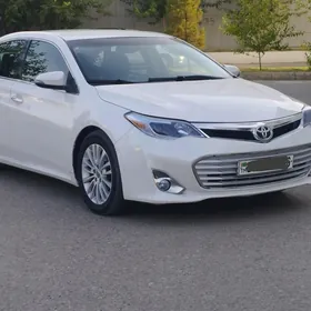 Toyota Avalon 2013