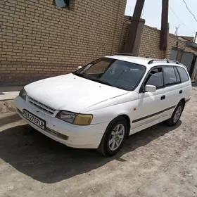 Toyota Corona 1995