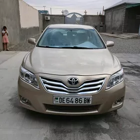 Toyota Camry 2010