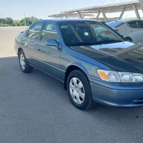 Toyota Camry 2001