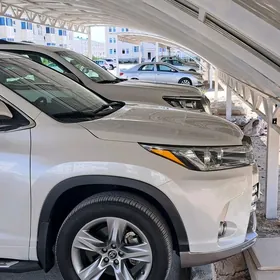 Toyota Highlander 2018