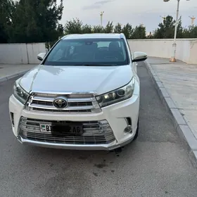 Toyota Highlander 2017