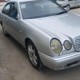 Mercedes-Benz E420 1996