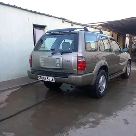 Infiniti QX4 2003