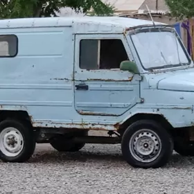 UAZ Profi 1990