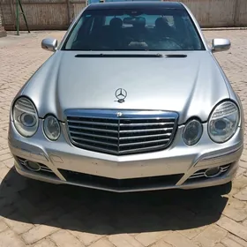 Mercedes-Benz E320 2003