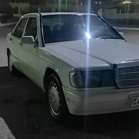 Mercedes-Benz 190E 1988