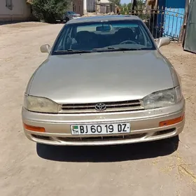 Toyota Camry 1992