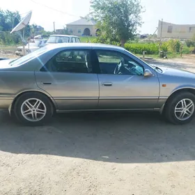 Toyota Camry 2000