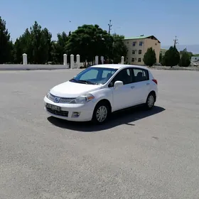 Nissan Versa 2010